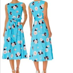 NEW Daisy Sleeveless Tie Waist Midi Dress
ANNE KLEIN with tags